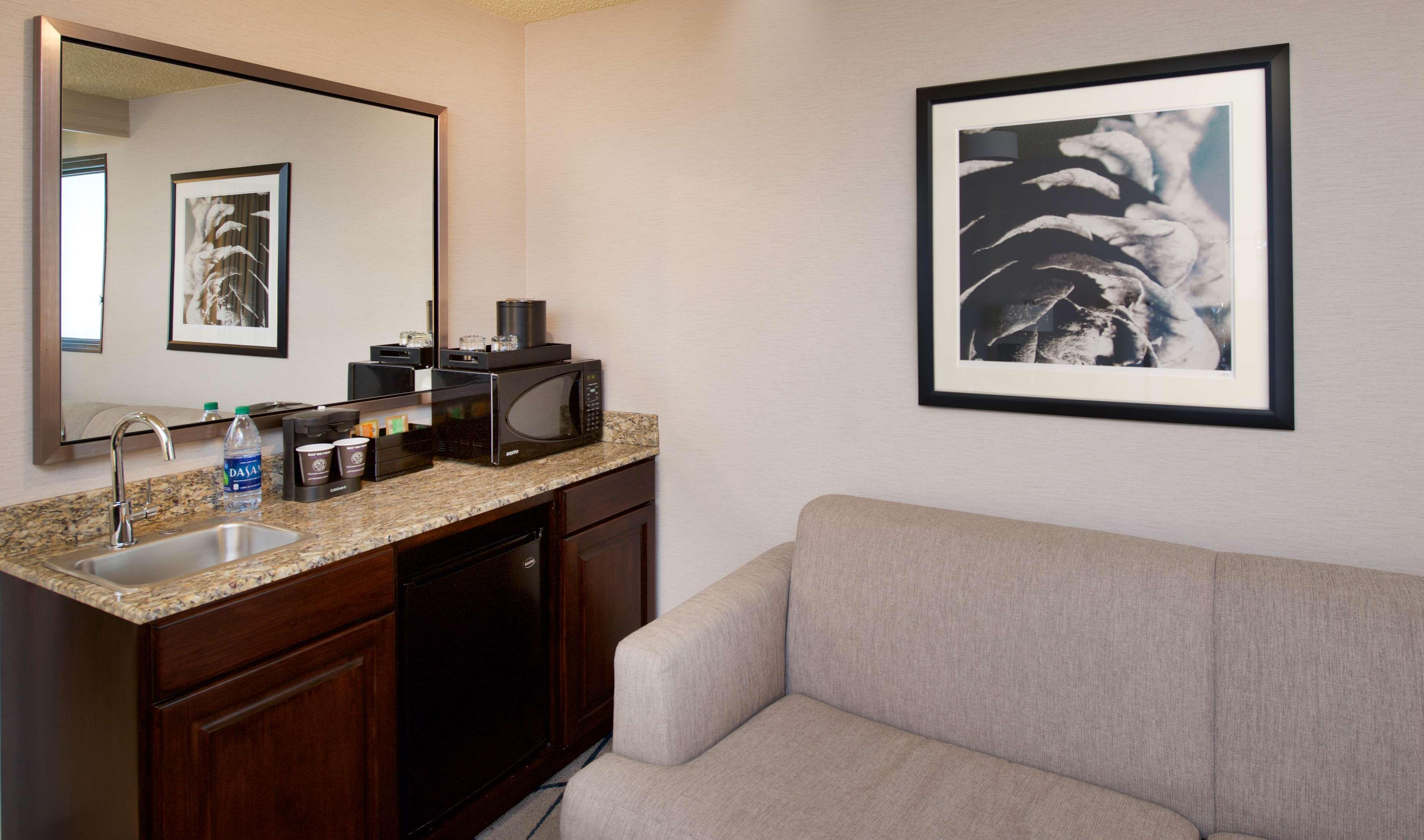 Embassy Suites By Hilton Portland Washington Square Tigard Ngoại thất bức ảnh