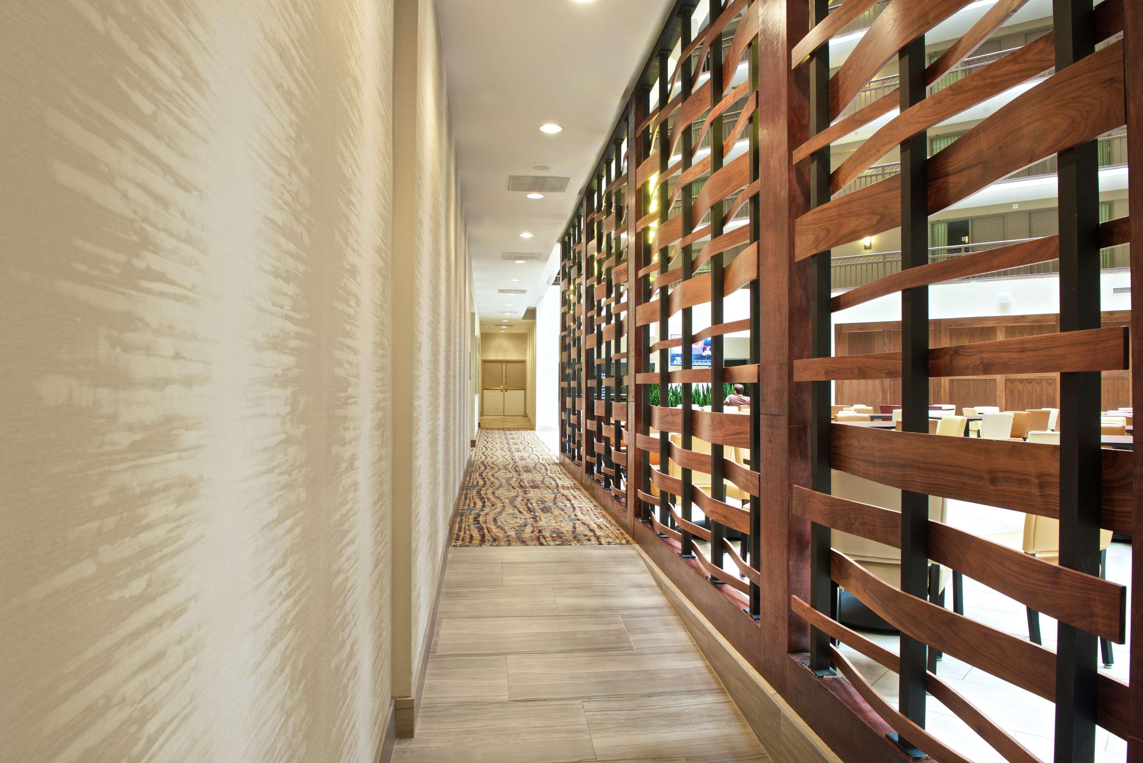 Embassy Suites By Hilton Portland Tigard Ngoại thất bức ảnh